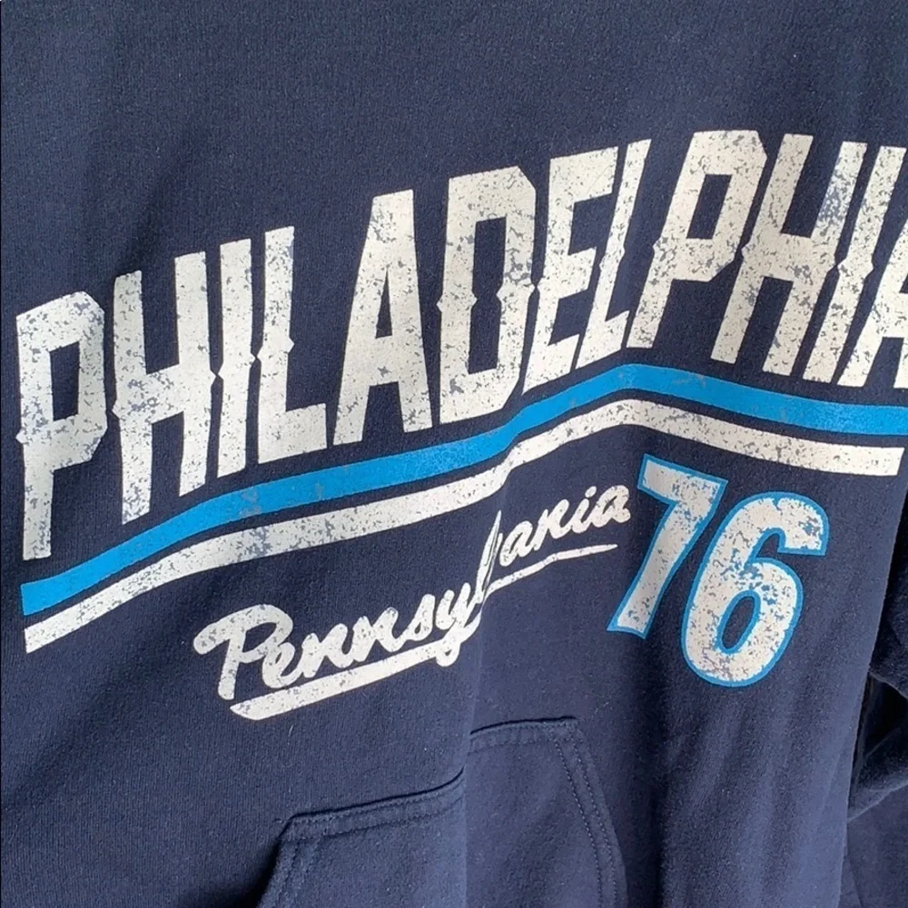 Philadelphia Pennsylvania 76 Vintage Women's Navy Sweatshirt sz S
